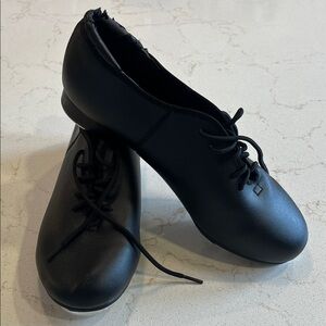 Liberts Tap Shoes Women's Classic Black Lace-Up Flats